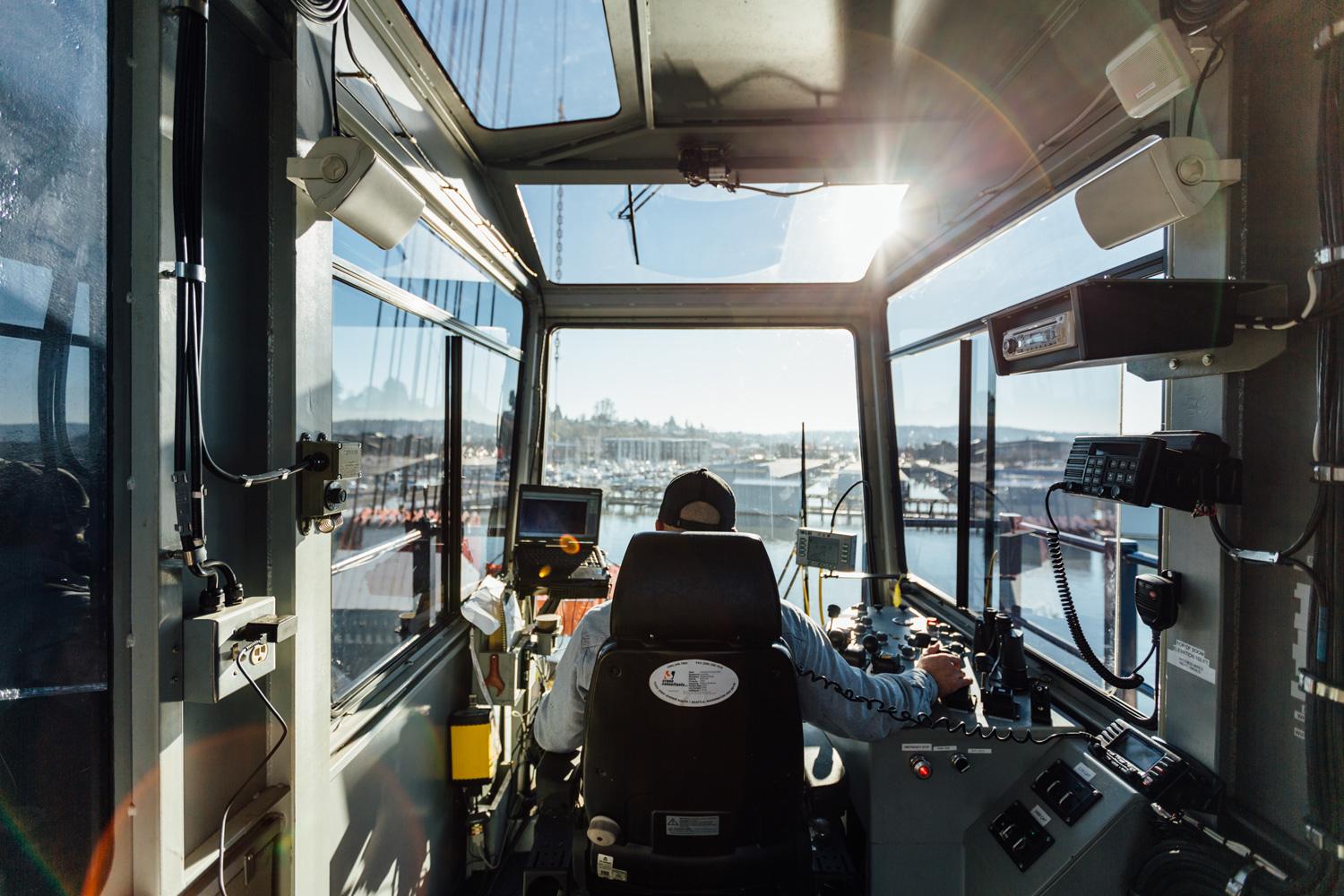 Cab of a dredging crane