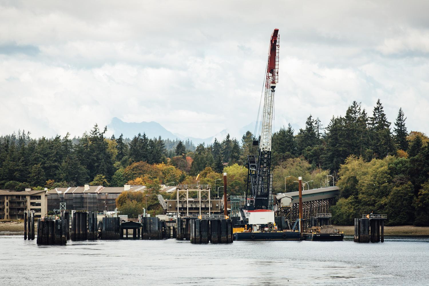 Dredging crane at Bainbridge Island